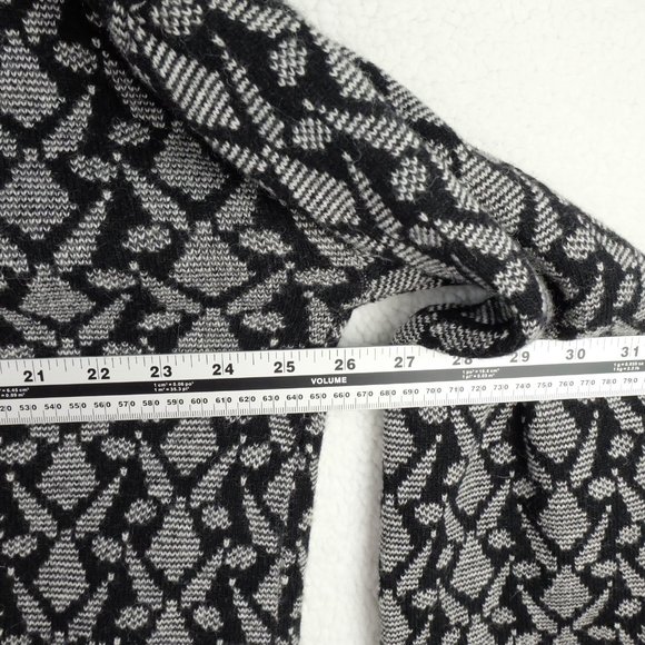 Chiaramente Sweater Womens Large White Black Geometric Wool Open Knit Italy - Picture 9 of 10